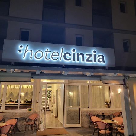Hotel Cinzia Caorle Exteriör bild